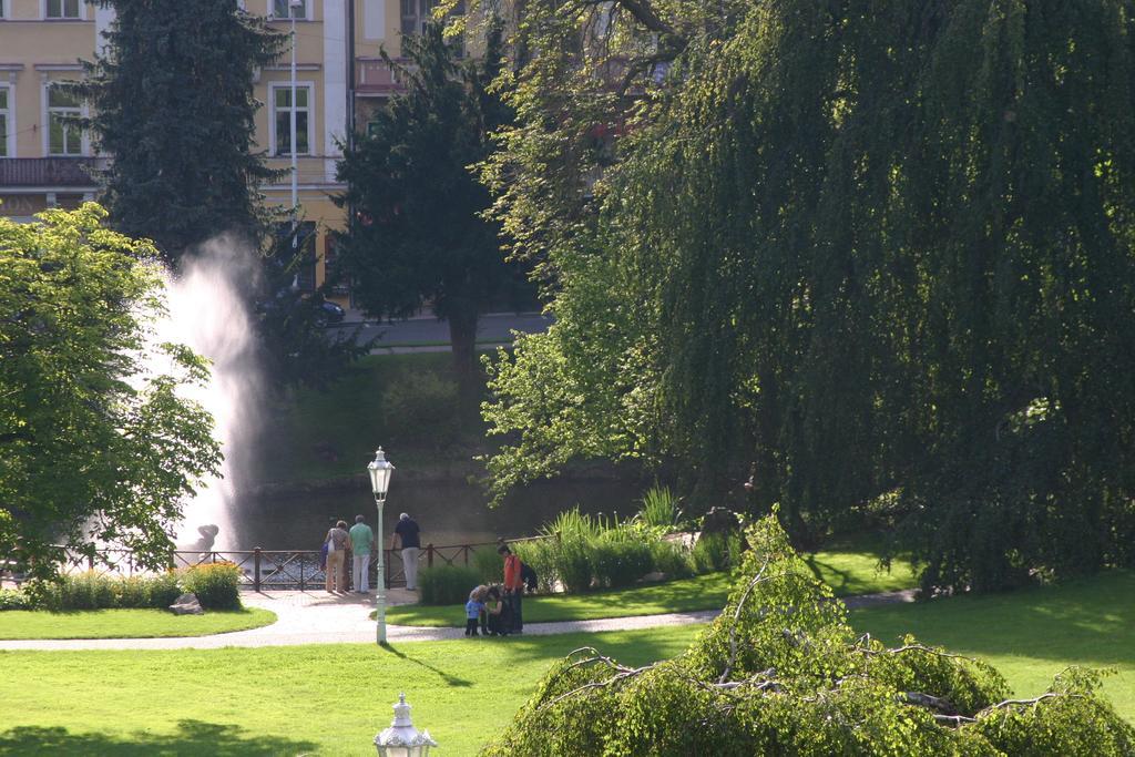 Penzion Speedway Mariańskie Łaźnie Zewnętrze zdjęcie
